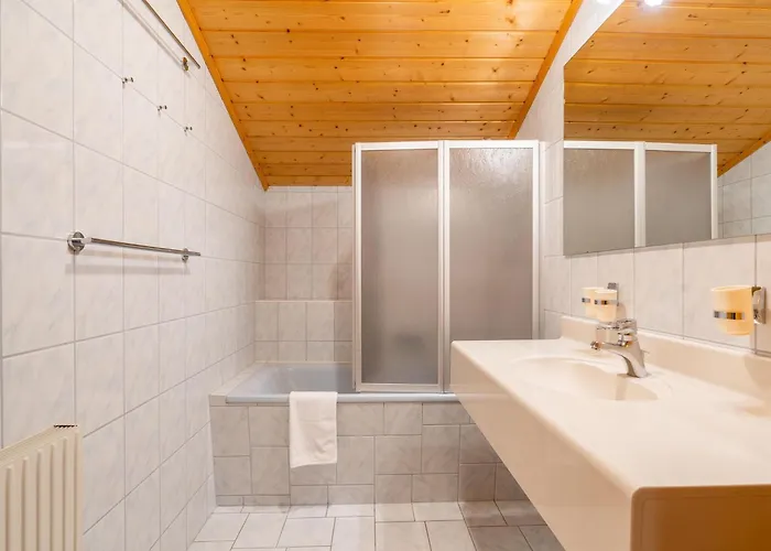 In Near Slopes * Mittersill